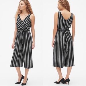 GAP black/white jumpsuit